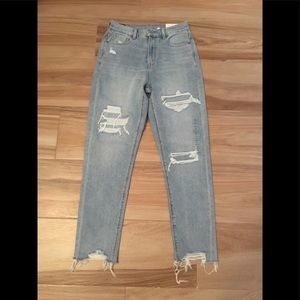 American Eagle Mom Jeans. Brand New